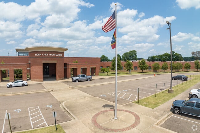 Horn Lake High School serves students in Desoto County.