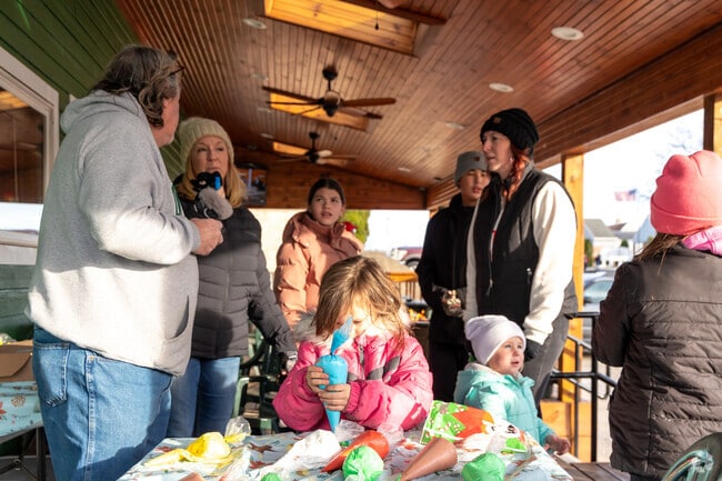 Cookie decorating brings sweet fun, for residents of Highland Shores-Wonder Lake.