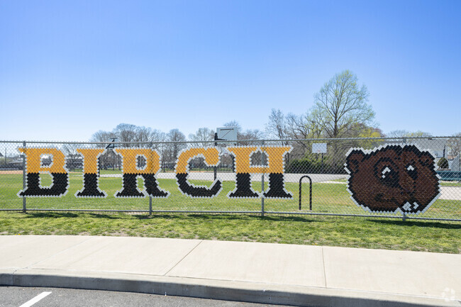 School Spirit Shows on the Fence at Birch Elementary School in Merrick NY