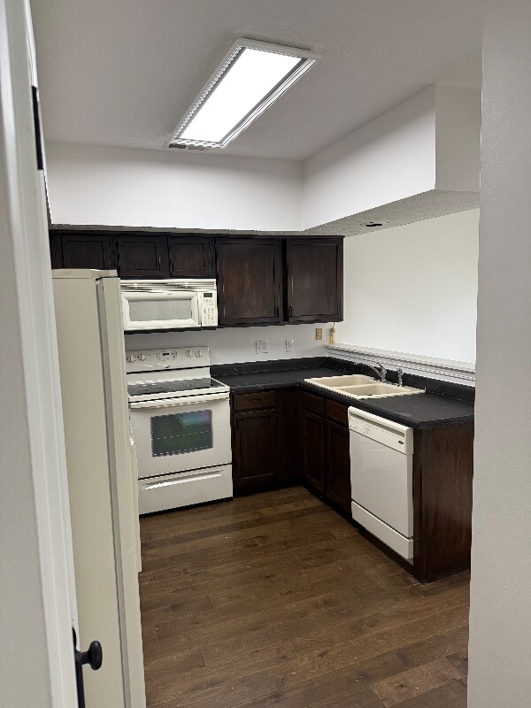 9523 Maple Way, Indianapolis, IN 46268 - photo 5