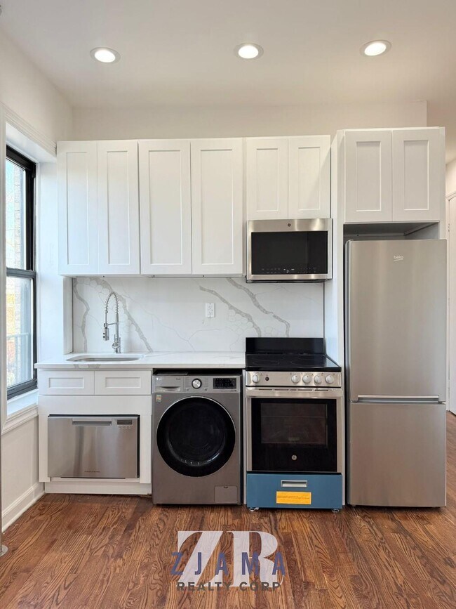 471 7th Ave Unit 3F, Brooklyn, NY 11215