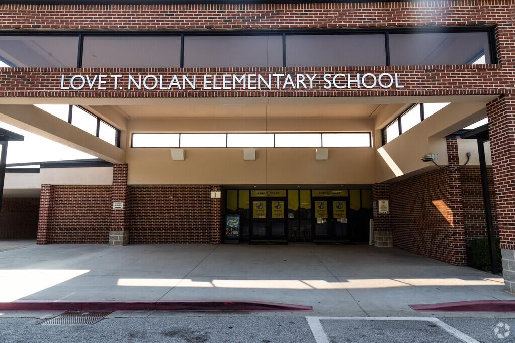 Main entrance to Nolan Elementary School in South Fulton, College Park GA