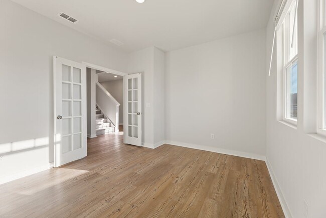 5266 Mulberry Creek Way, Flowery Branch, GA 30542 - photo 2