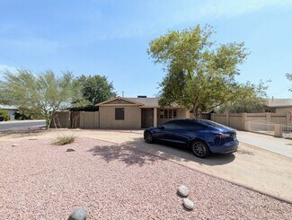 2443 E Earll Dr, Phoenix, AZ 85016