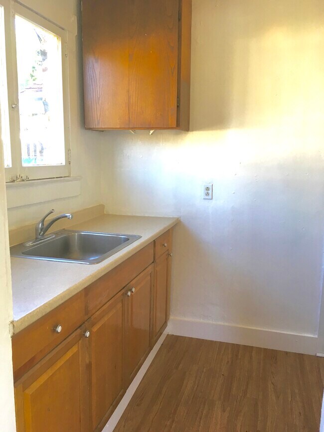 11 Hemstalk Ct, Oroville, CA 95965