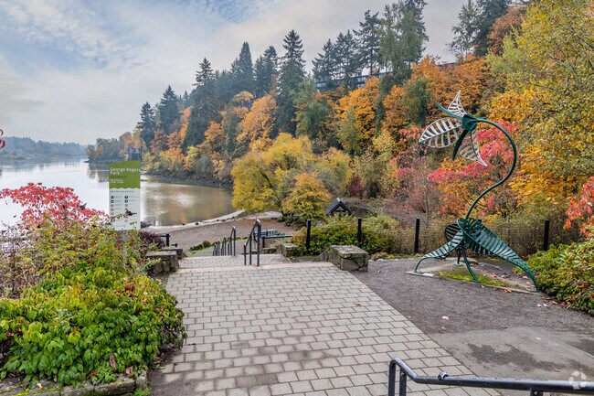 Take in panoramic river scenery from Oswego Landing in Foothills.