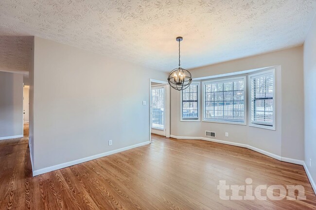 438 Russell Rd, Lawrenceville, GA 30043 - photo 6