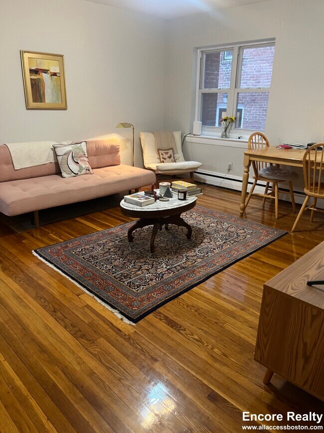 67 Chiswick Rd Unit 10, Boston, MA 02135