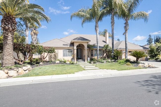 Sierra Oaks has a diverse stock of home styles in the neighborhood.