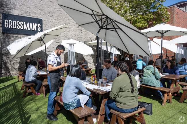 Grossman's Noshery is a destination for Santa Rosa residents.