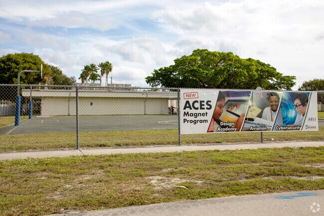 Oakland Park Elementary School in Oakland Park, FL is a magnet school.