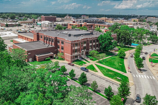Central Middle School, in Kokomo, has an overall Niche rating of B+.