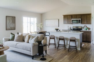 9024 Calpurnia Dr Unit 37277075, West Des Moines, IA 50266