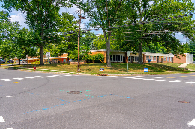 Riverside Elementary School has a class size of 239 students.