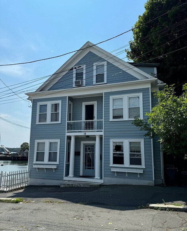 14 Messervy St unit Messervy Street 2nd, Salem, MA 01970 - photo 2