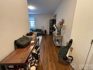 15 Stearns Rd Unit 4, Brookline, MA 02446