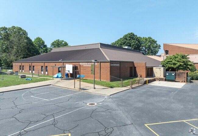 St Stephen Lutheran School is one of the private school options available in the neighborhood.