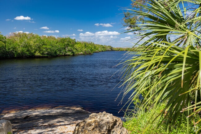 Cleveland offers scenic vistas of the idyllic Peace River.