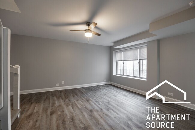 745 W Gordon Terrace unit 312, Chicago, IL 60613 - photo 4