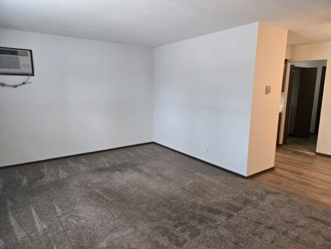 4030 Elmhurst Rd, Toledo, OH 43613 - photo 5