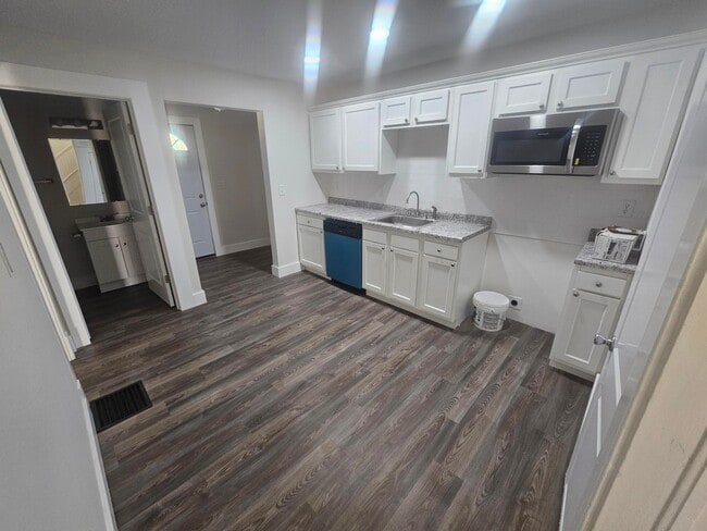 915 E Albert St, Lima, OH 45804 - photo 3