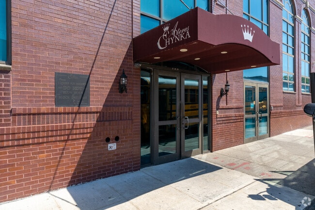 Entrance to The Cheder school is located along Elmwood Ave.