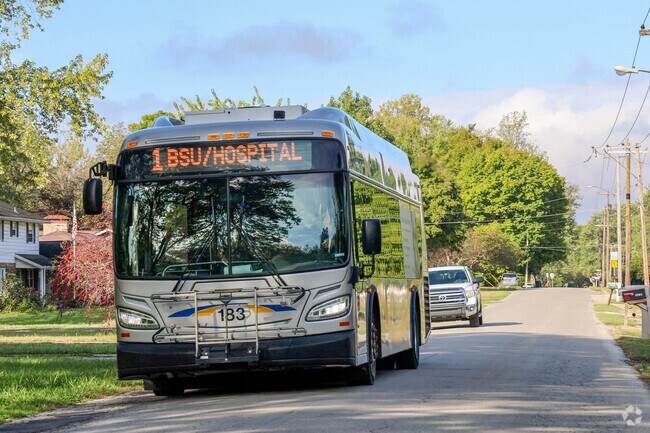 The MITS provides bus transportation throughout Meadow Park and the city of Muncie, IN.