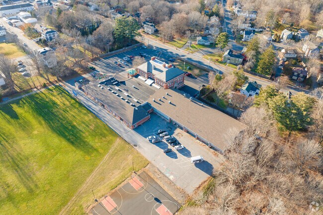 Perley Elementary School provides a well-rounded education and promotes academic excellence.