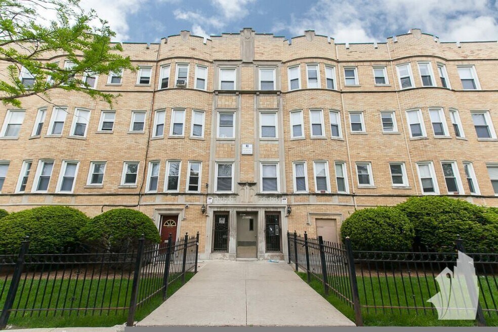 4501 N Malden St unit 4503-1B, Chicago, IL 60640 - photo 1