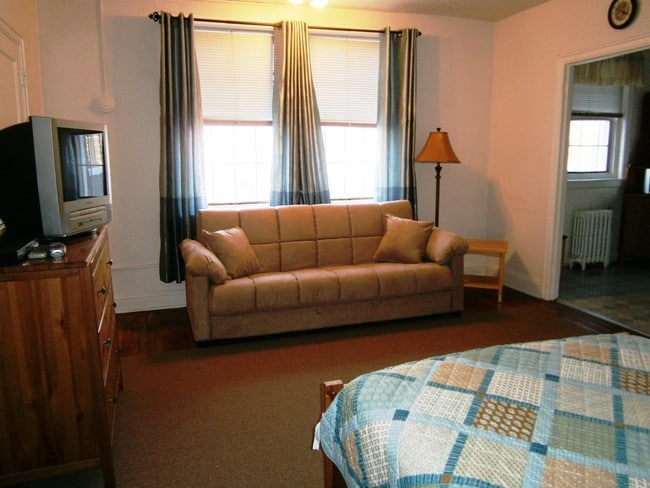 The Baltimorean Apartments, Baltimore, MD 21218 - photo 3