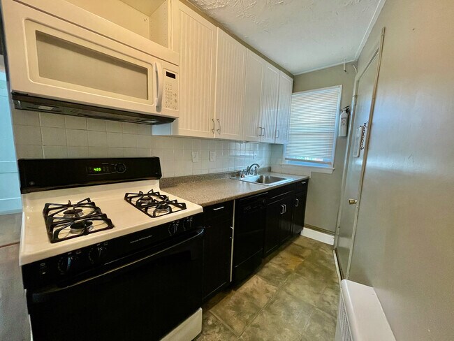 1730 Commonwealth Ave unit 1, Brighton, MA 02135 - photo 5