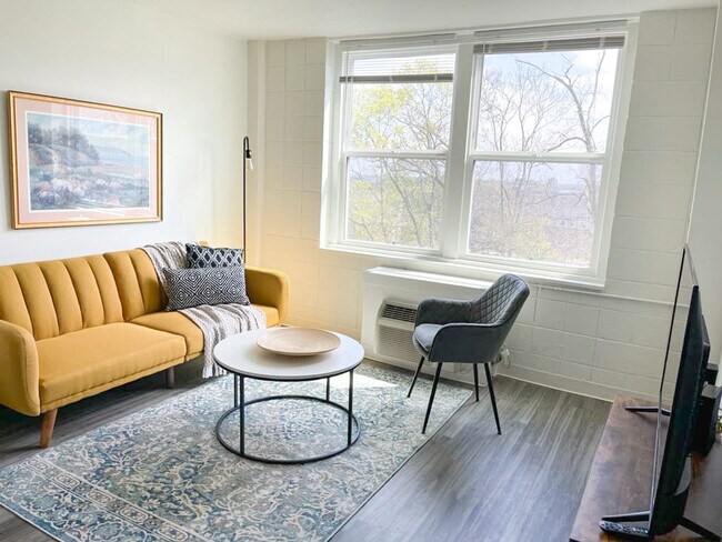 2515 Burnet Ave unit ID1036777P, Cincinnati, OH 45219 - photo 3