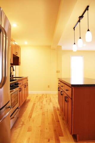 69 Spring St unit B, Burlington, VT 05401 - photo 4