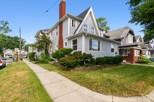 4135 Jackman Rd unit D, Toledo, OH 43612 - photo 2