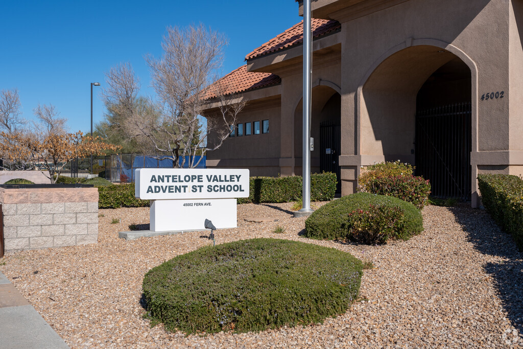 Antelope Valley Adventist School is located at 45002 Fern Ave.,
Lancaster, CA 93534.