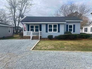 113 Carolina Ave, Clinton, NC 28328