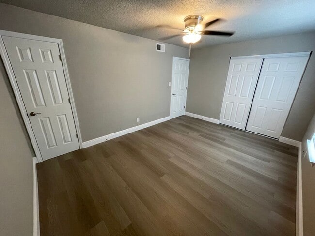 Seacrest on Southern, Biloxi, MS 39531 - photo 2