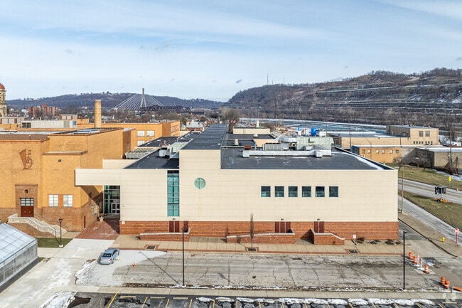 Test scores at Steubenville High School show at least 72% of students are proficient in reading.