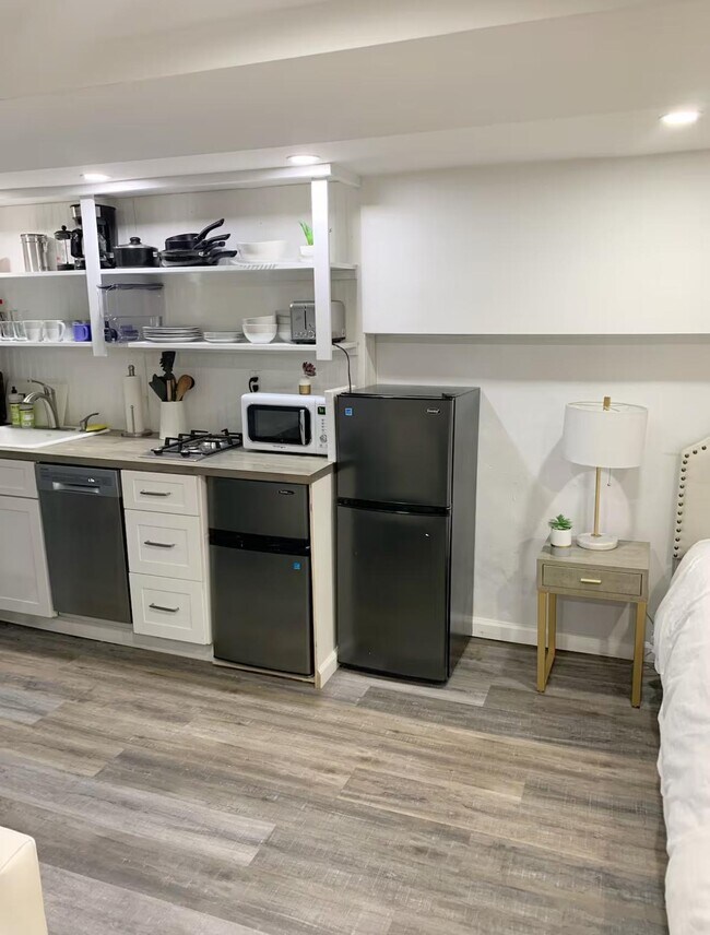 603 Knickerbocker Ave, Brooklyn, NY 11221 - photo 3