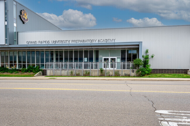 Grand Rapids University Preparatory Academy serves students in grades 6-12 in Madison Area.