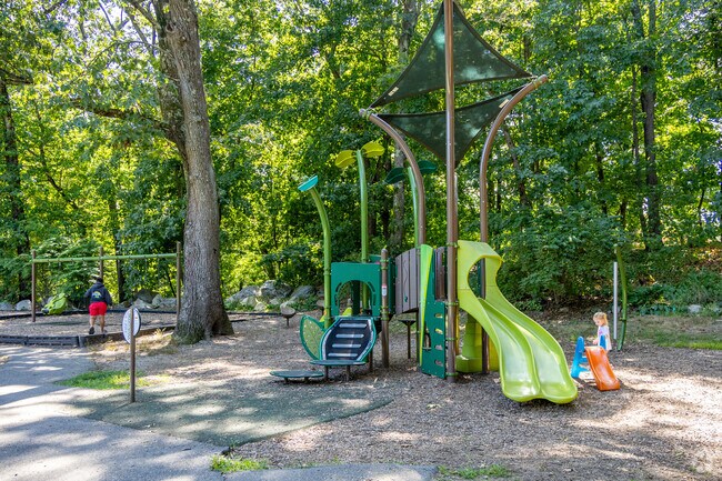 Sutherland Woods nearby has a playground.