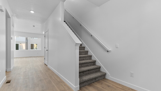 2029 N High Uintas Ln, Heber City, UT 84032 - photo 2