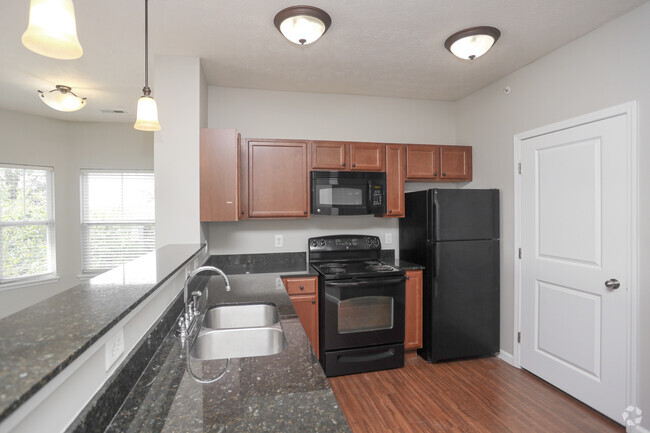 1BR, 1BA - 914 SF - Kitchen