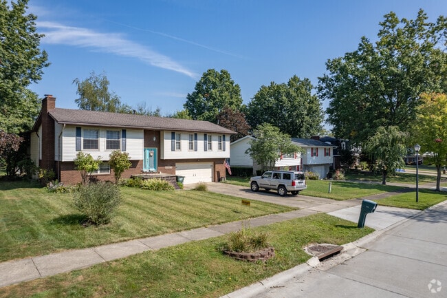 There is a wide variety of home styles in East Barberton.