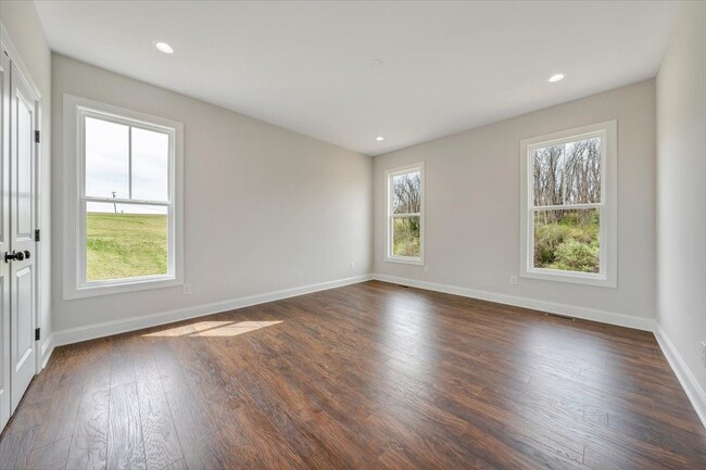 3930 Prices Fork Road St unit 37365046, Blacksburg, VA 24060 - photo 6