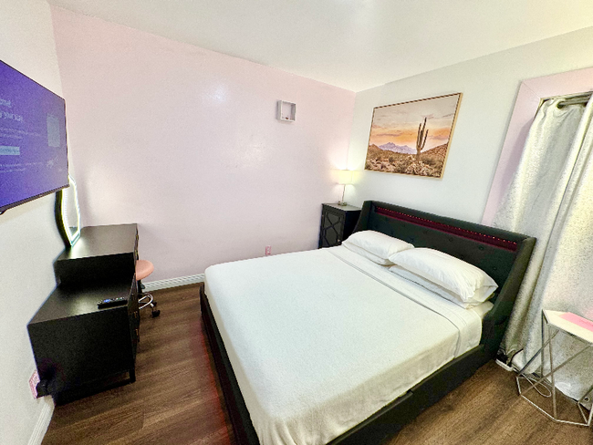 5333 Longridge Ave unit 3-3 bedroom, Las Vegas, NV 89146 - photo 4