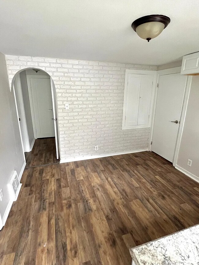 130 Zewe Aly, Duquesne, PA 15110 - photo 3