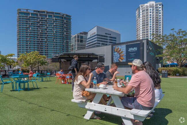 Harbour Island residents have close access to Sparkman Warf a local hotspot for food and fun.