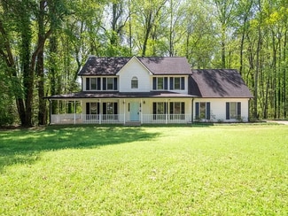 1061 Retner Dr SW, Mableton, GA 30126