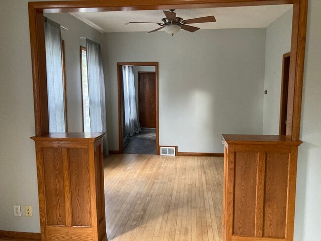 712 6th St NE unit Lower unit, Minneapolis, MN 55413 - photo 5